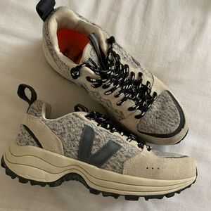 Veja Venturi Sneakers